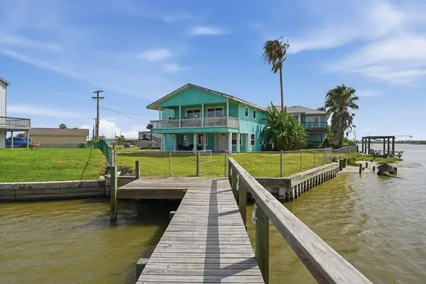 554 Copano Cove, Rockport, TX 78382