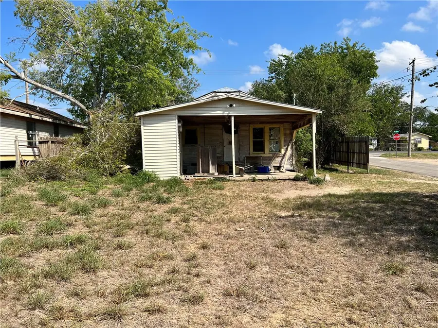 1210 King David Drive, Three Rivers, TX 78071 - #2