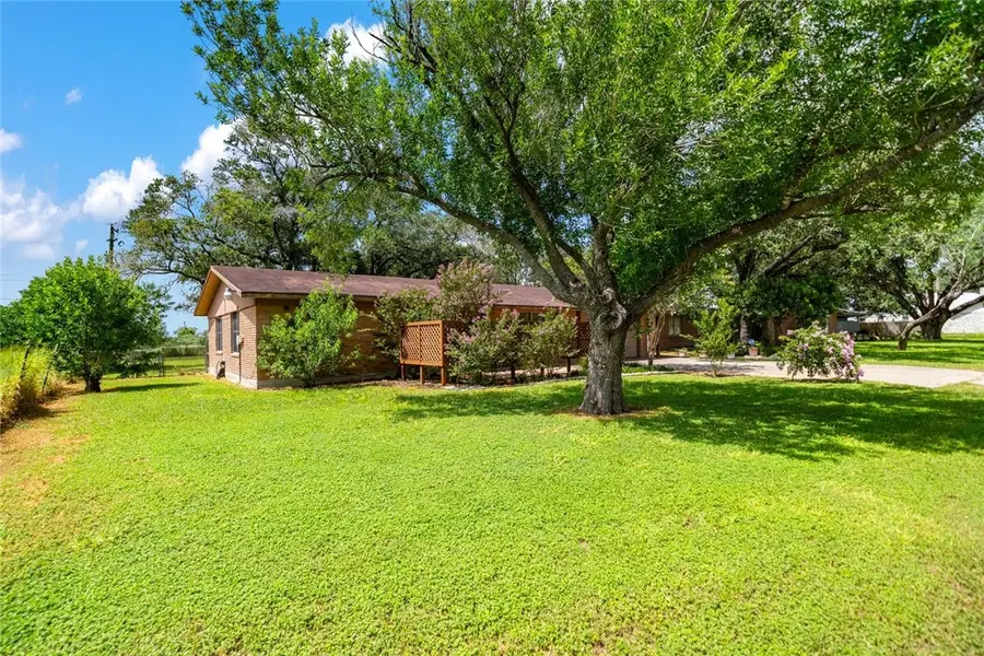 639 Sw 10th St, Premont, TX 78375 - #3