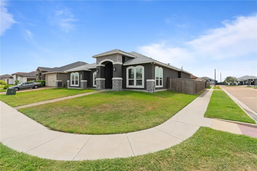 8101 Grand Canyon Street, Corpus Christi, TX 78414 - #3