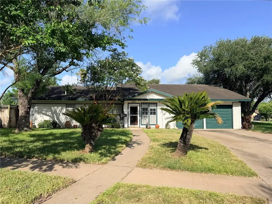 721 Santa Anita Drive, Kingsville, TX 78363 - #2