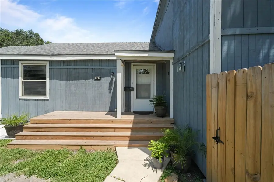 922 Oak Park Avenue, Corpus Christi, TX 78408 - #3