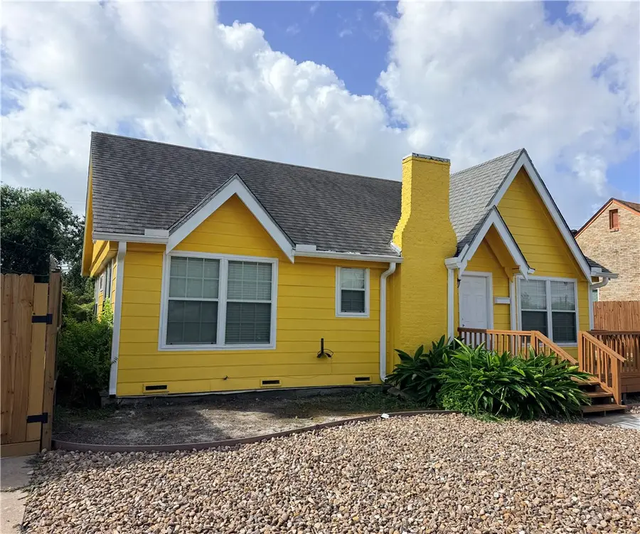 637 Naples Street, Corpus Christi, TX 78404 - #2
