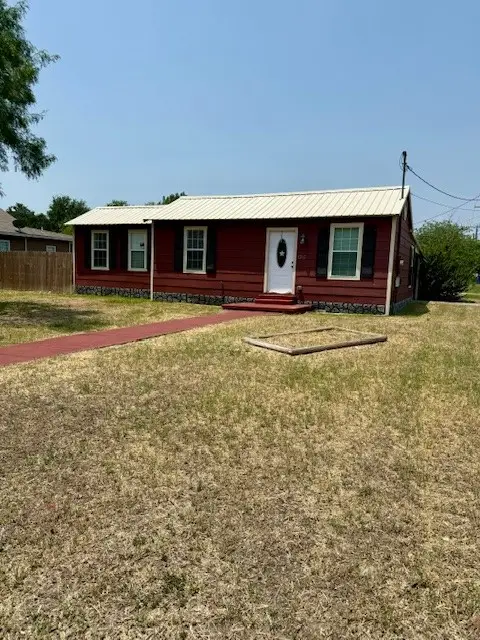 1313 N Tyler Street, Beeville, TX 78102 - #3