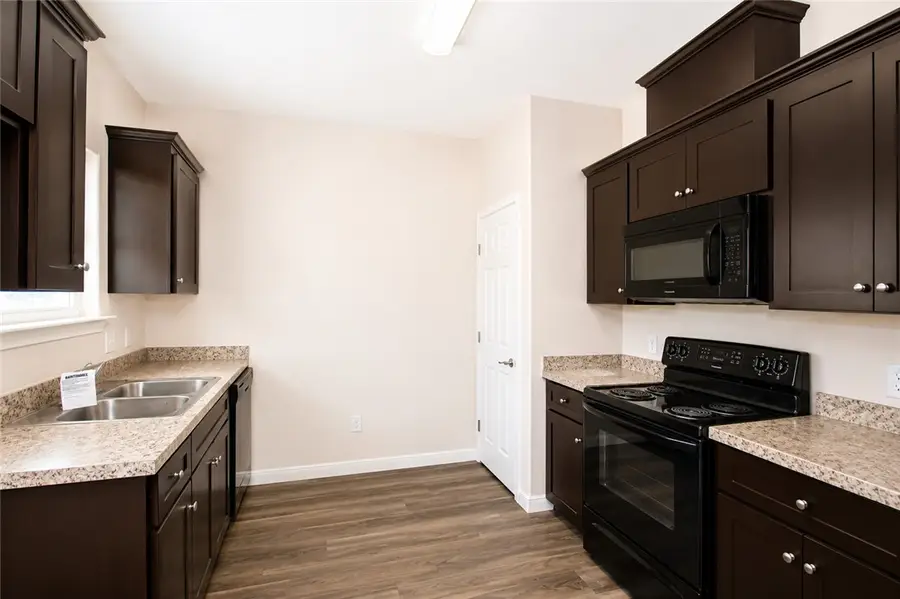 410 Hoover Street, Taft, TX 78390 - #3