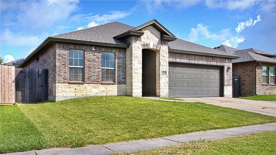 1102 Pasadena Street, Portland, TX 78374 - #2