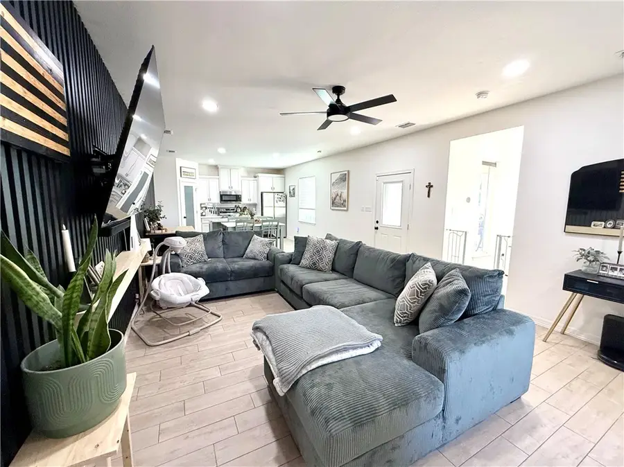 1133 La Esmeralda Drive, Kingsville, TX 78363 - #3