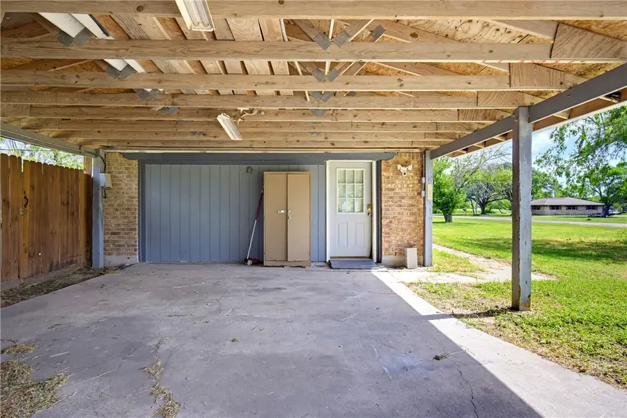 106 Adkins, Refugio, TX 78377 - #3