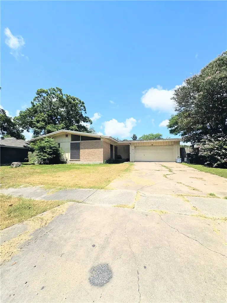 3225 Orlando Drive, Corpus Christi, TX 78411 - #1