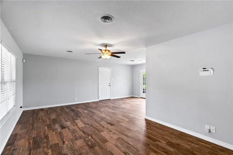 1614 Santa Fe Drive, Kingsville, TX 78363 - #2