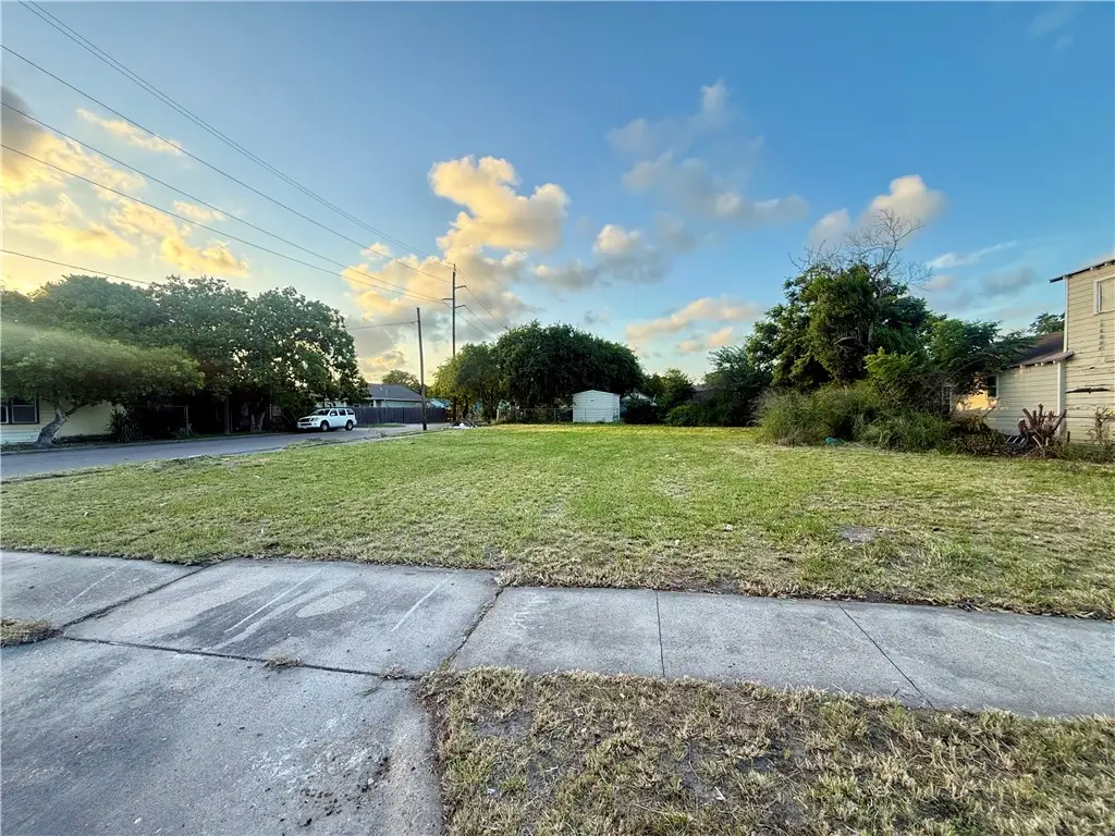 2518 and 2520 Coleman Avenue, Corpus Christi, TX 78405 - #1