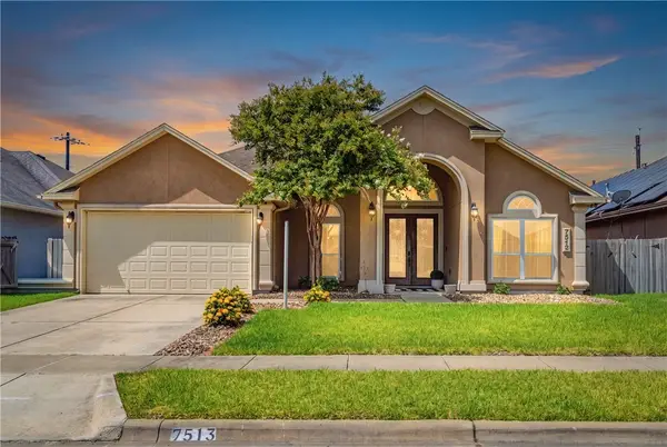 7513 E Lake Drive, Corpus Christi, TX 78414