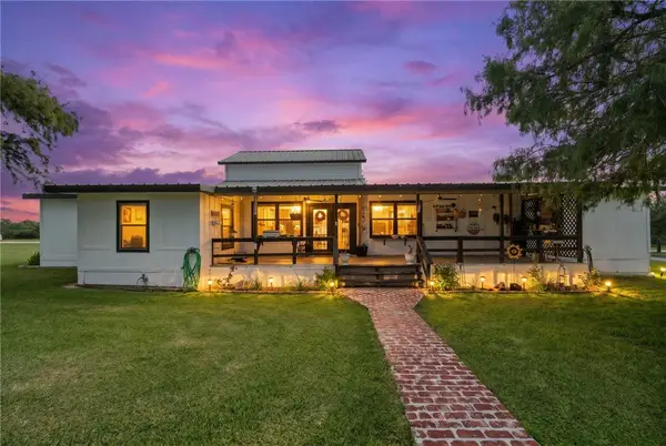200 Baggs Trail, Mathis, TX 78368