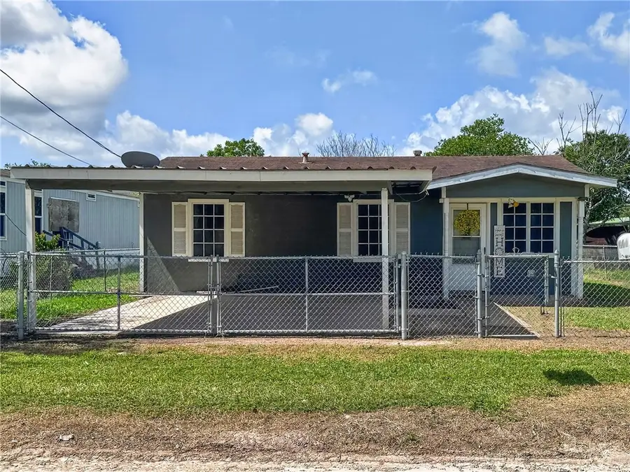503 W Dix Avenue, San Diego, TX 78384 - #3