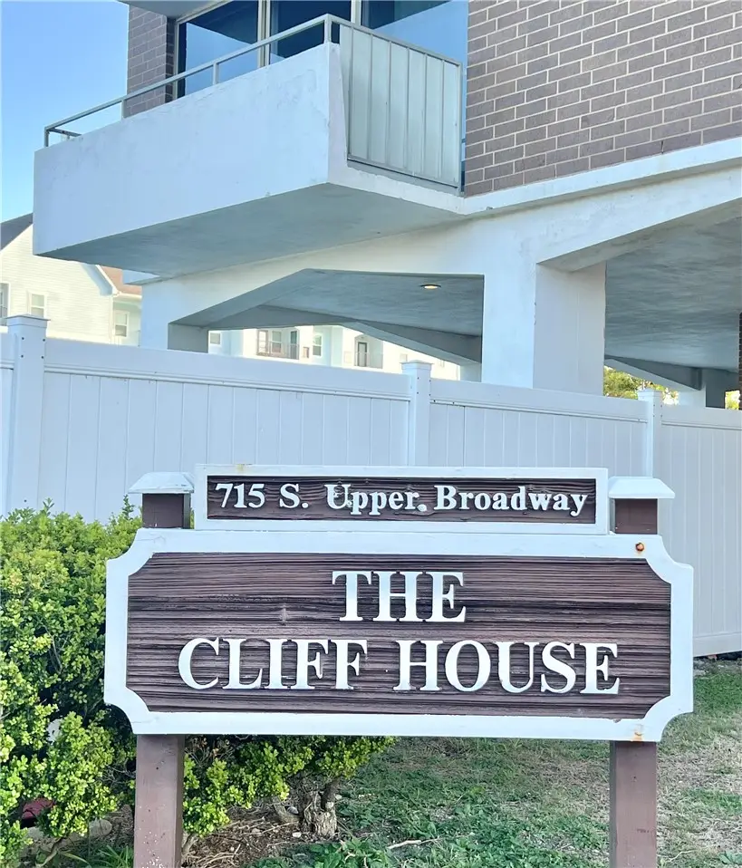 715 S Upper Broadway Street #205, Corpus Christi, TX 78401 - #2