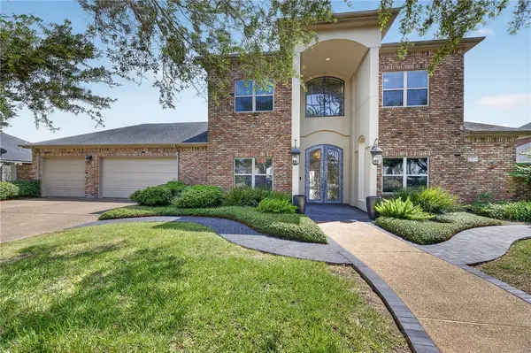7 Great Lakes Drive, Corpus Christi, TX 78413