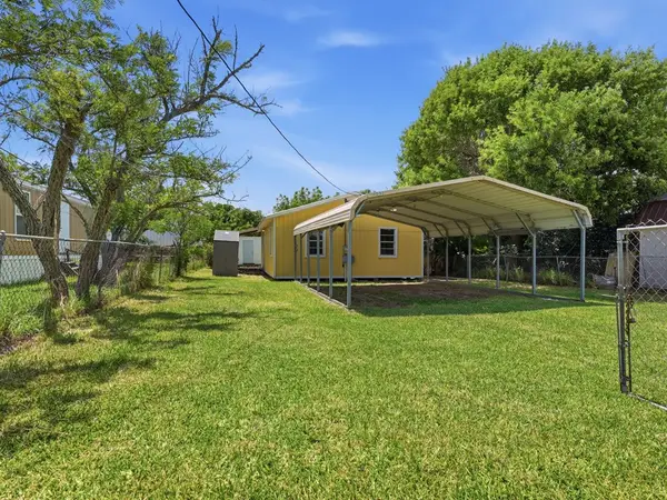 207 N 11th Street, Fulton, TX 78358