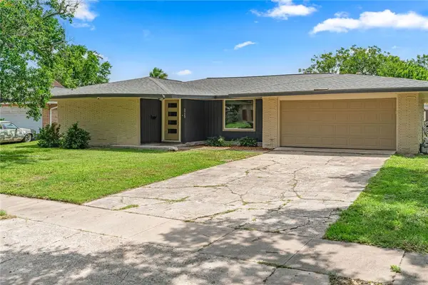 3729 Pope Drive, Corpus Christi, TX 78411