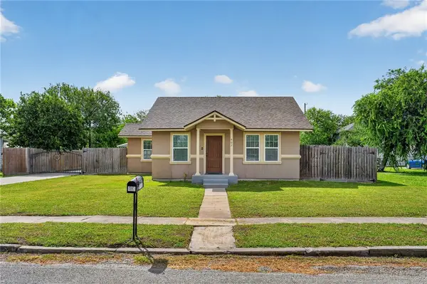 407 Fetick Avenue, Taft, TX 78390