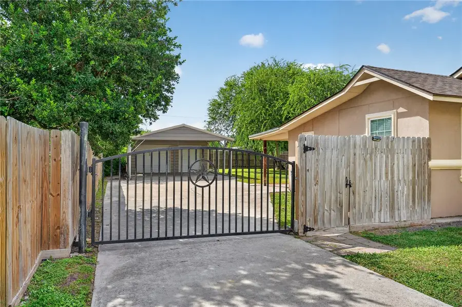 407 Fetick Avenue, Taft, TX 78390 - #3