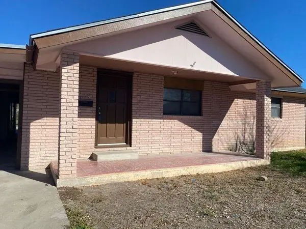 424 W B Avenue, Kingsville, TX 78363