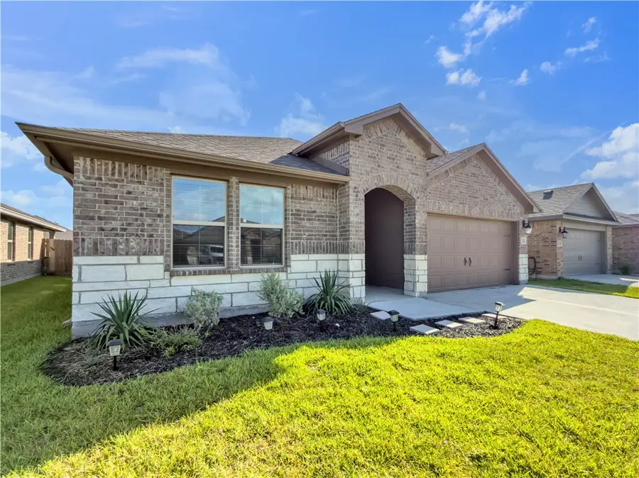 7321 Star Gazer Drive, Corpus Christi, TX 78414 - #2