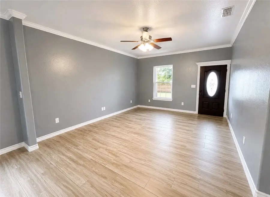 207 Edwards Street, Corpus Christi, TX 78404 - #2