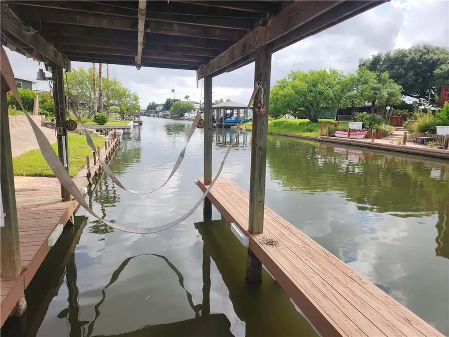 3313 Laguna Shores, Corpus Christi, TX 78418 - #3