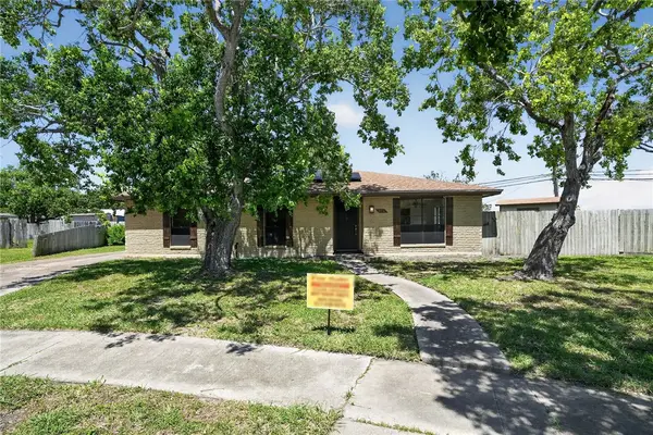 106 Terlingua Drive, Portland, TX 78374