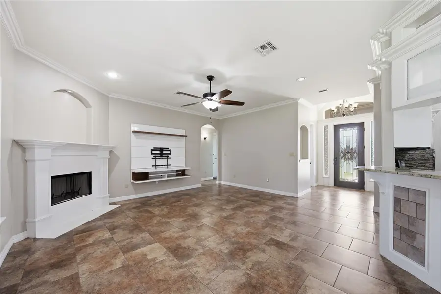 3817 Kangaroo Court, Corpus Christi, TX 78414 - #3