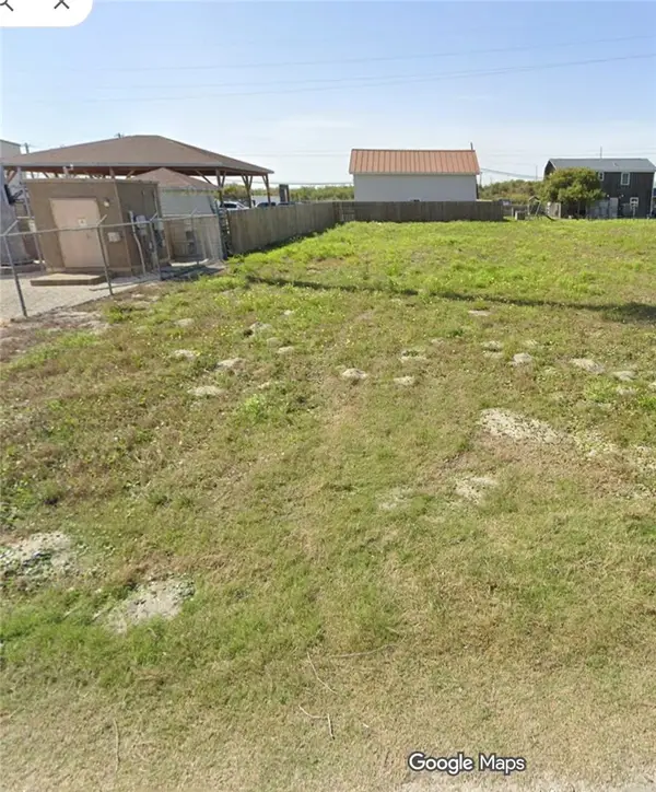 1918 Lynhurst Drive, Corpus Christi, TX 78418