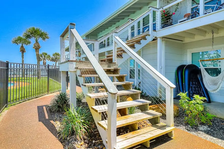 71 Nassau Drive #402, Rockport, TX 78382 - #3