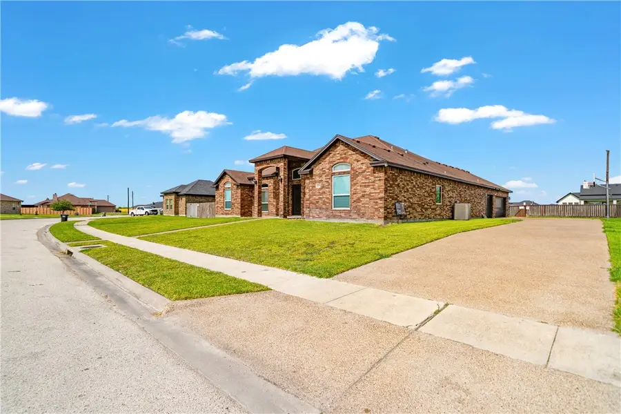 2033 Arash Drive, Corpus Christi, TX 78413 - #2