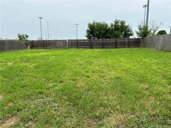 210 Spruce Street, Corpus Christi, TX 78408