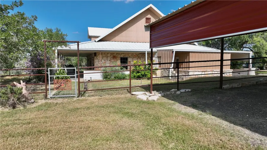 571 Fm 799, George West, TX 78022 - #3