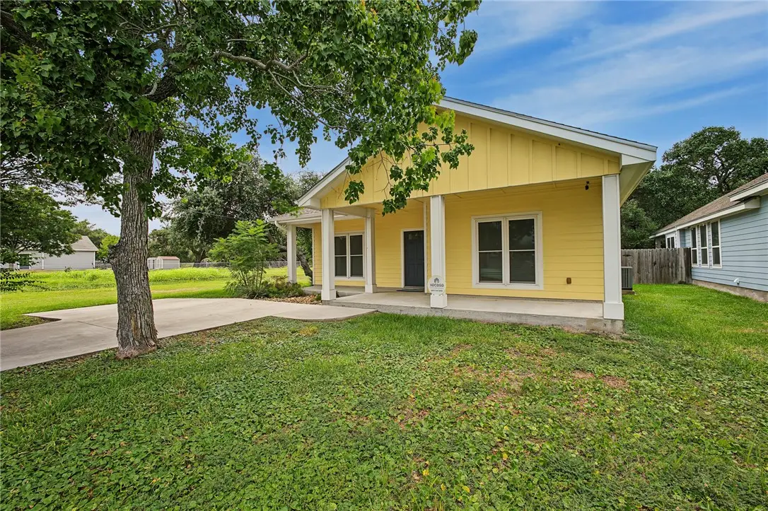 447 S Fuqua Street, Rockport, TX 78383 - #1