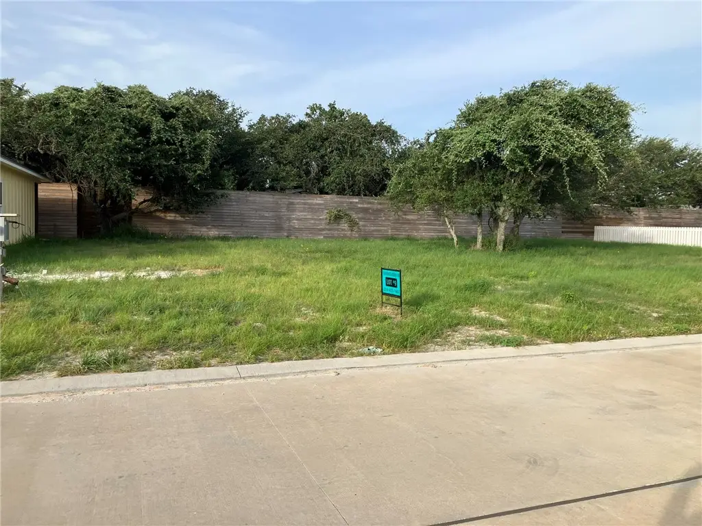 133 Breezeway Drive, Rockport, TX 78382 - #1
