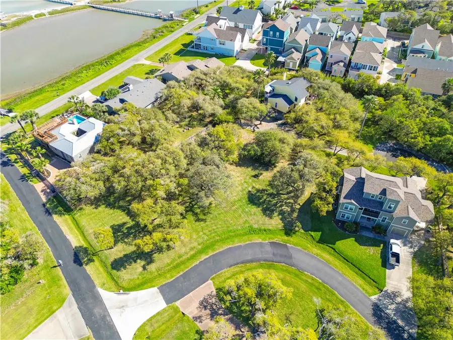12 Bahama Street N, Rockport, TX 78382 - #3