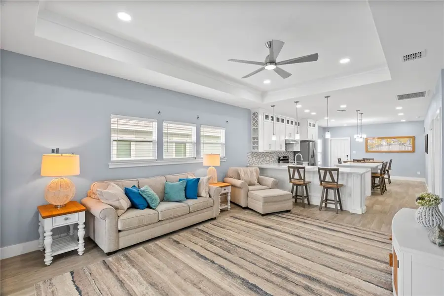 1011 S Live Oak Street, Rockport, TX 78382 - #3