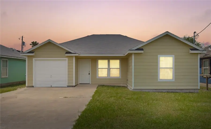 534 Military Drive, Corpus Christi, TX 78418 - #2