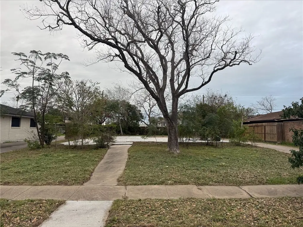 4510 Stonegate Way, Corpus Christi, TX 78411 - #1