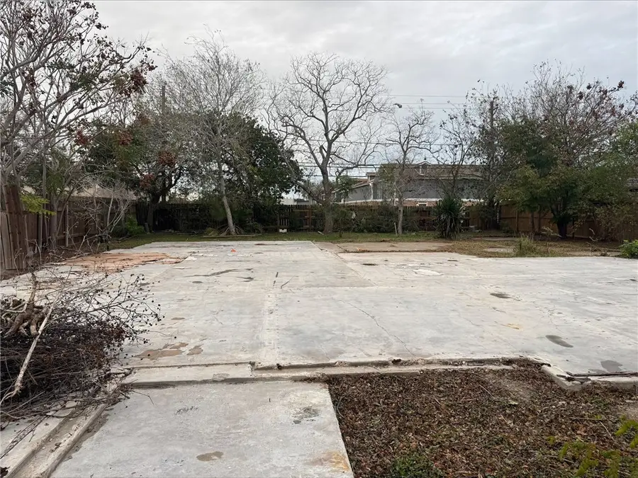 4510 Stonegate Way, Corpus Christi, TX 78411 - #3