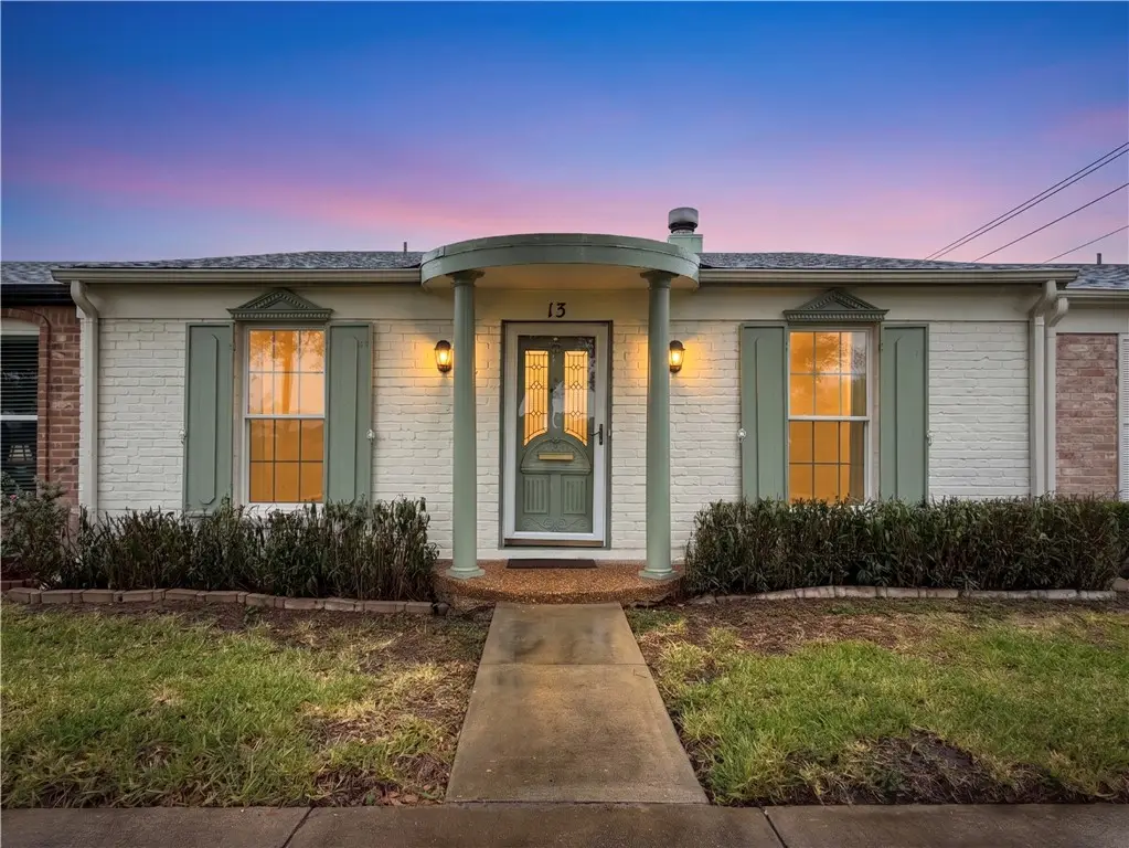 13 Townhouse Ln, Corpus Christi, TX 78412 - #1