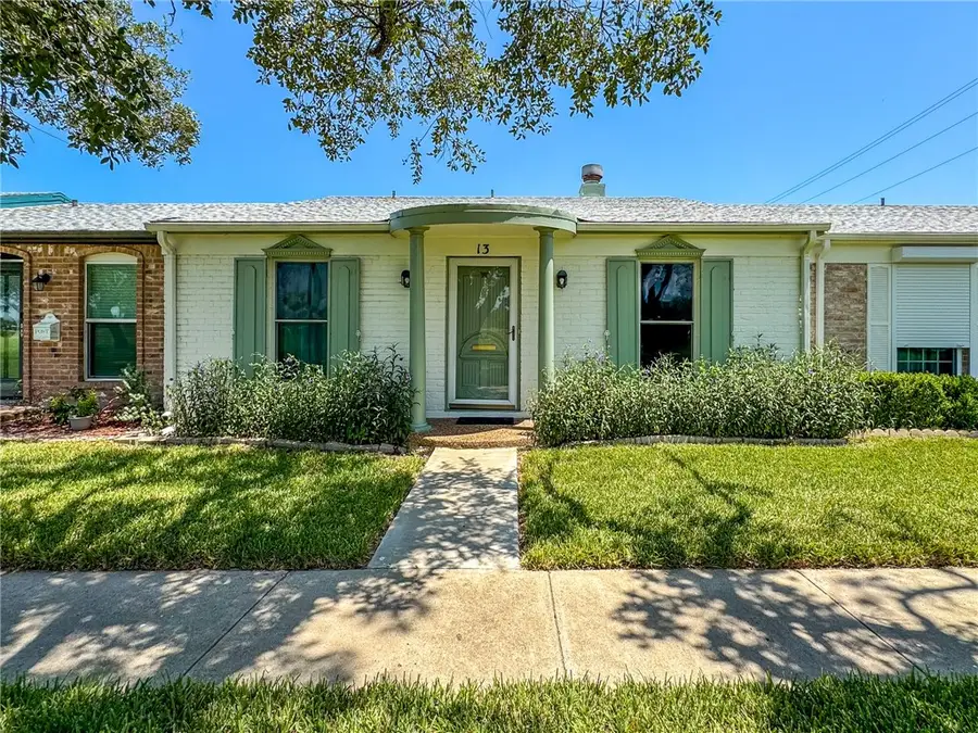 13 Townhouse Ln, Corpus Christi, TX 78412 - #2