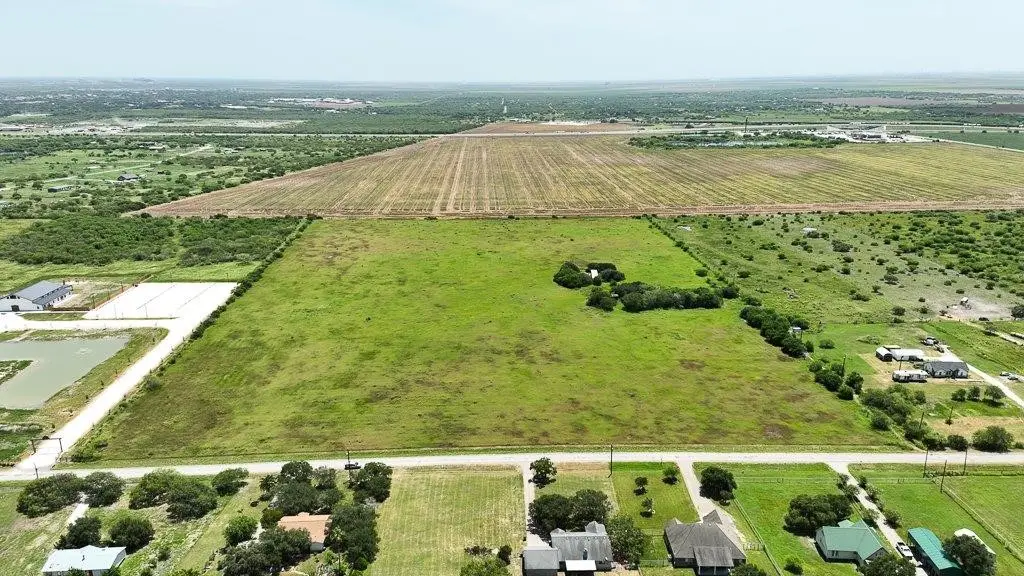 00 Cr 2431, Sinton, TX 78387 - #1