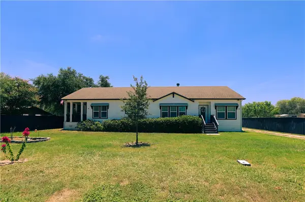 618 E School Street, Benavides, TX 78341