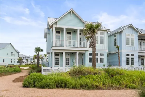 209 Horse Tail Lane, Port Aransas, TX 78373