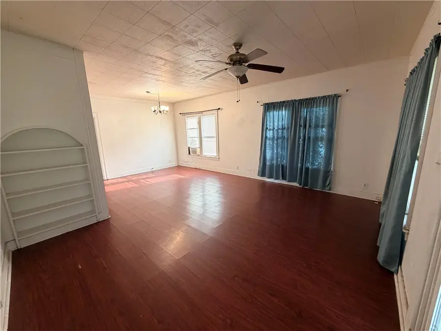 723 W Alice Avenue, Kingsville, TX 78363 - #3