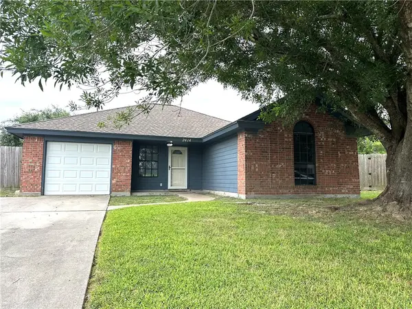 2414 Westlake Circle N, Ingleside, TX 78362