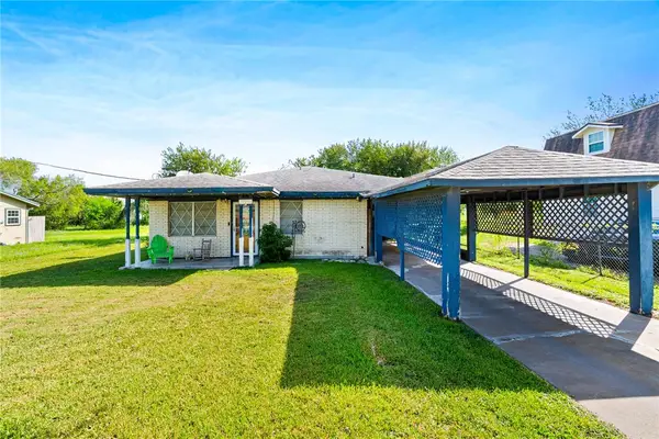104 Dahme Street, Orange Grove, TX 78372